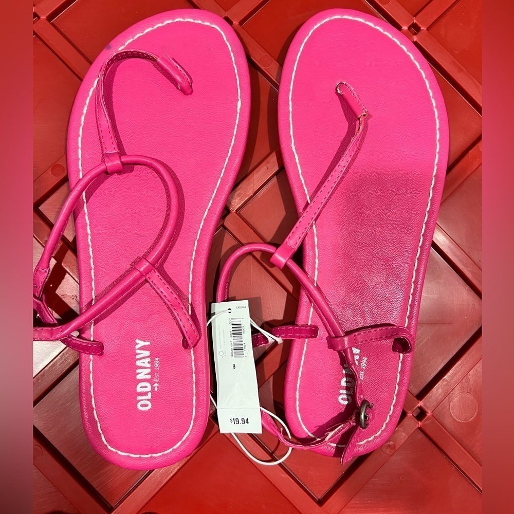 NEW NWT Old Navy women’s sandals pink 9 - Picture 1 of 7